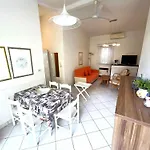 In 54706 * ביביונה