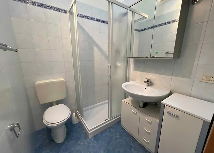 アパート In 54706 *